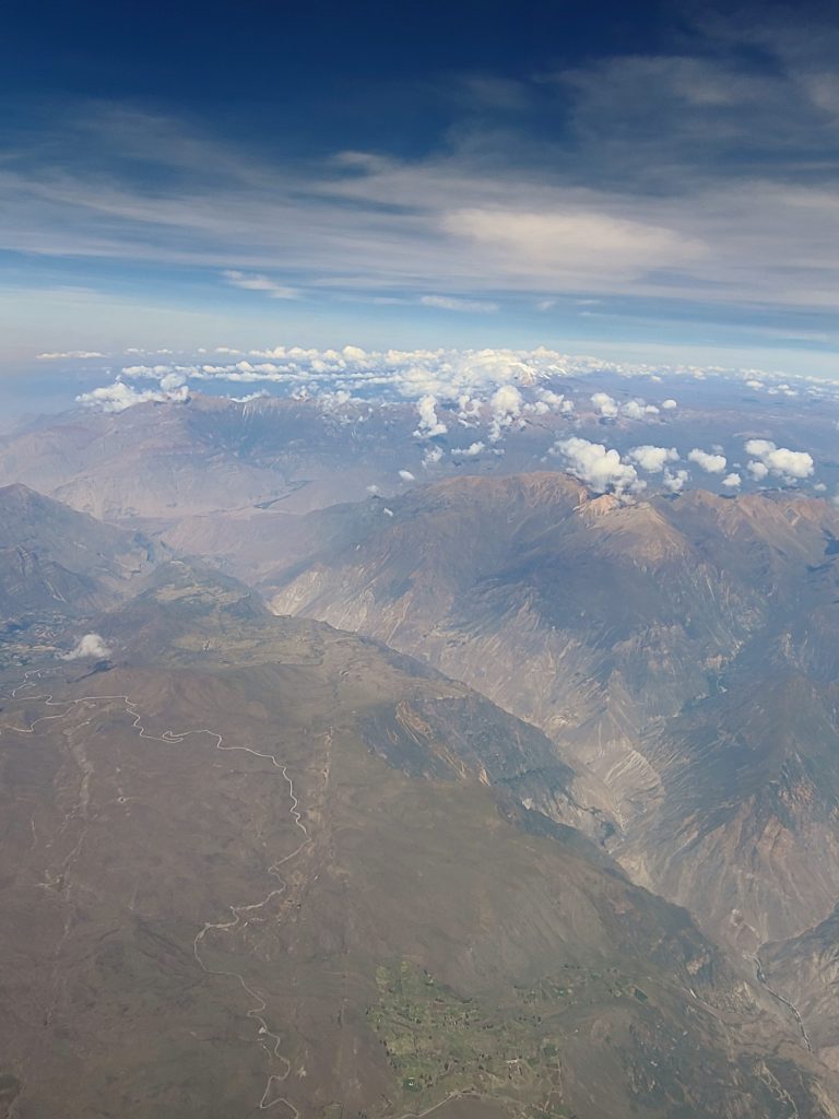 Le canyon et la vallée vus de l'avion !